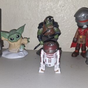 Star Wars Kids Toy R2 Astromech Droid Figure - White & Red